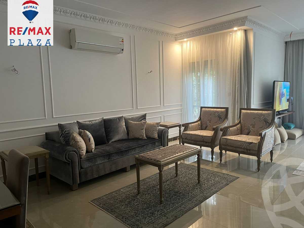 https://aqarmap.com.eg/en/listing/5854044-for-sale-cairo-new-cairo-compounds-mountain-view-hyde-park
