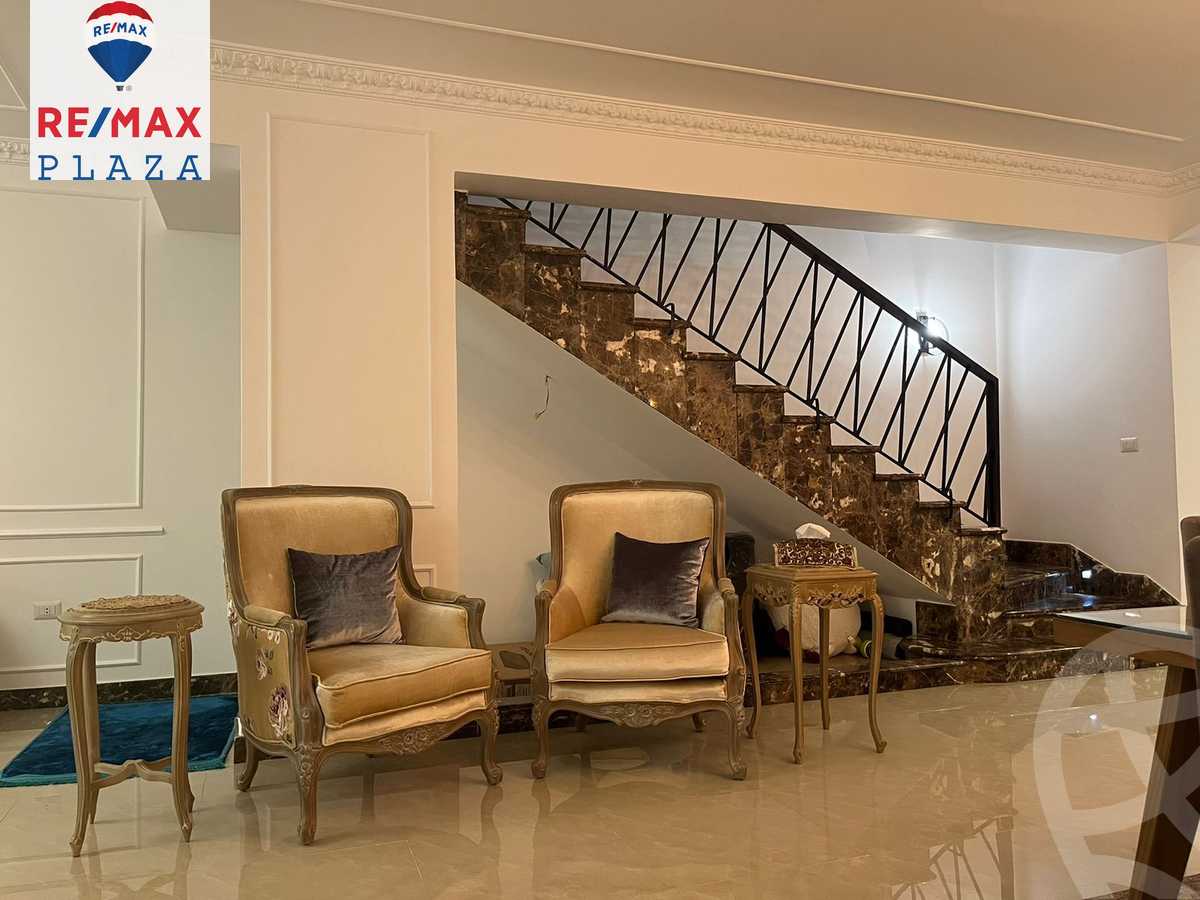 https://aqarmap.com.eg/en/listing/5854044-for-sale-cairo-new-cairo-compounds-mountain-view-hyde-park