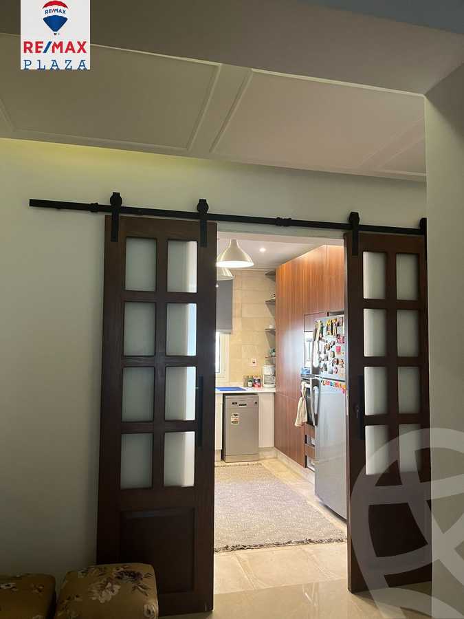 https://aqarmap.com.eg/en/listing/5854044-for-sale-cairo-new-cairo-compounds-mountain-view-hyde-park