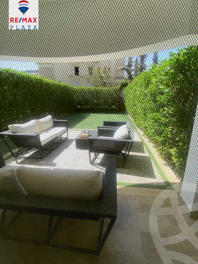 https://aqarmap.com.eg/en/listing/5854044-for-sale-cairo-new-cairo-compounds-mountain-view-hyde-park