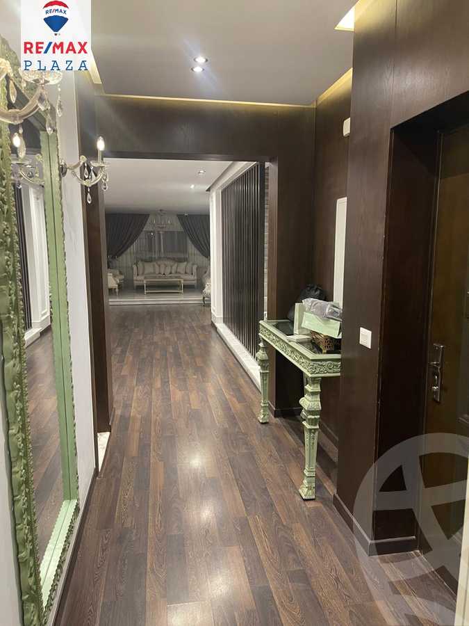 https://aqarmap.com.eg/en/listing/5865247-for-sale-cairo-new-cairo-compounds-mountain-view-hyde-park