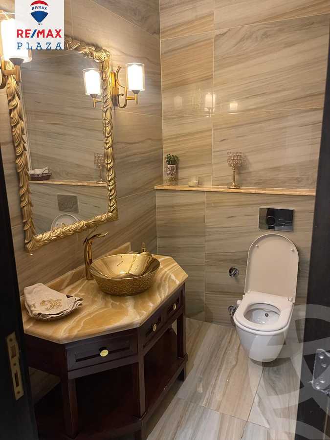https://aqarmap.com.eg/en/listing/5865247-for-sale-cairo-new-cairo-compounds-mountain-view-hyde-park