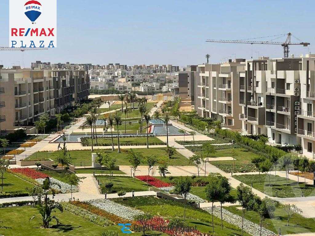 https://aqarmap.com.eg/en/listing/5882101-for-sale-cairo-new-cairo-compounds-fifth-square