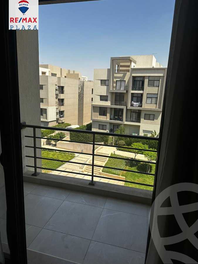 https://aqarmap.com.eg/en/listing/5882101-for-sale-cairo-new-cairo-compounds-fifth-square