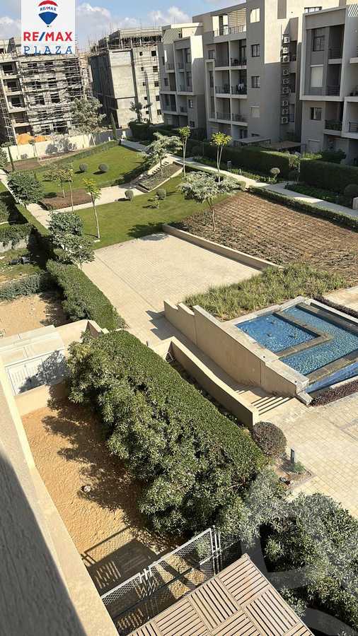 https://aqarmap.com.eg/en/listing/5882101-for-sale-cairo-new-cairo-compounds-fifth-square