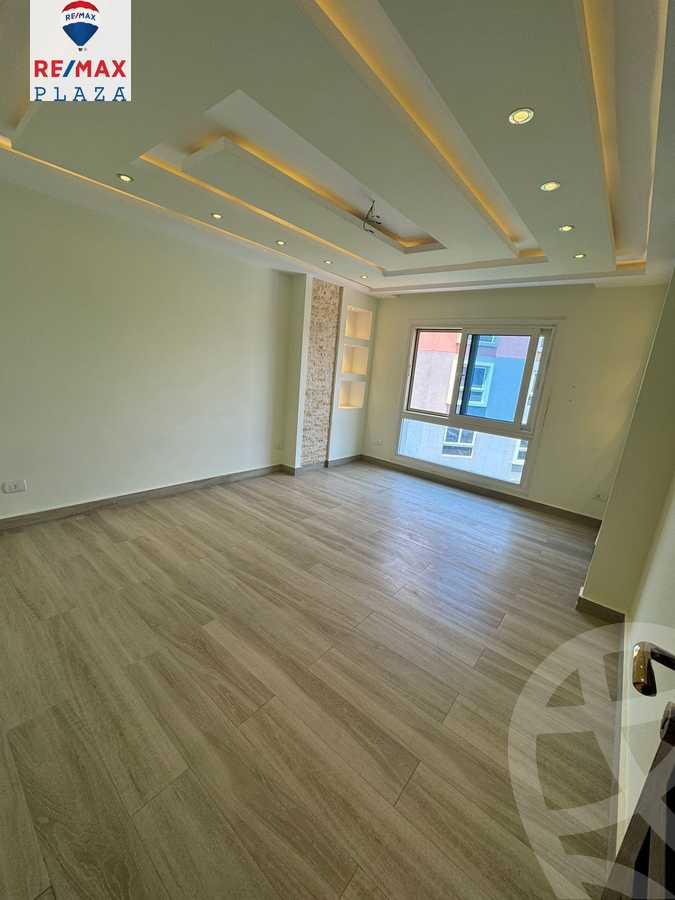 https://aqarmap.com.eg/en/listing/5917153-for-sale-cairo-new-cairo-compounds-mwrd-fq-llttwyr