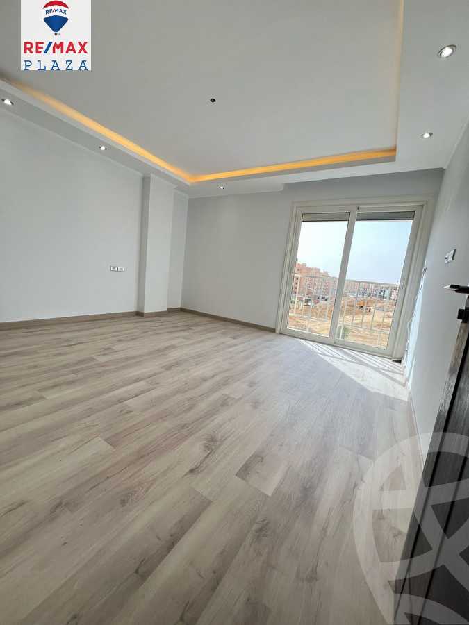 https://aqarmap.com.eg/en/listing/5923679-for-sale-cairo-new-cairo-compounds-mwrd-fq-llttwyr