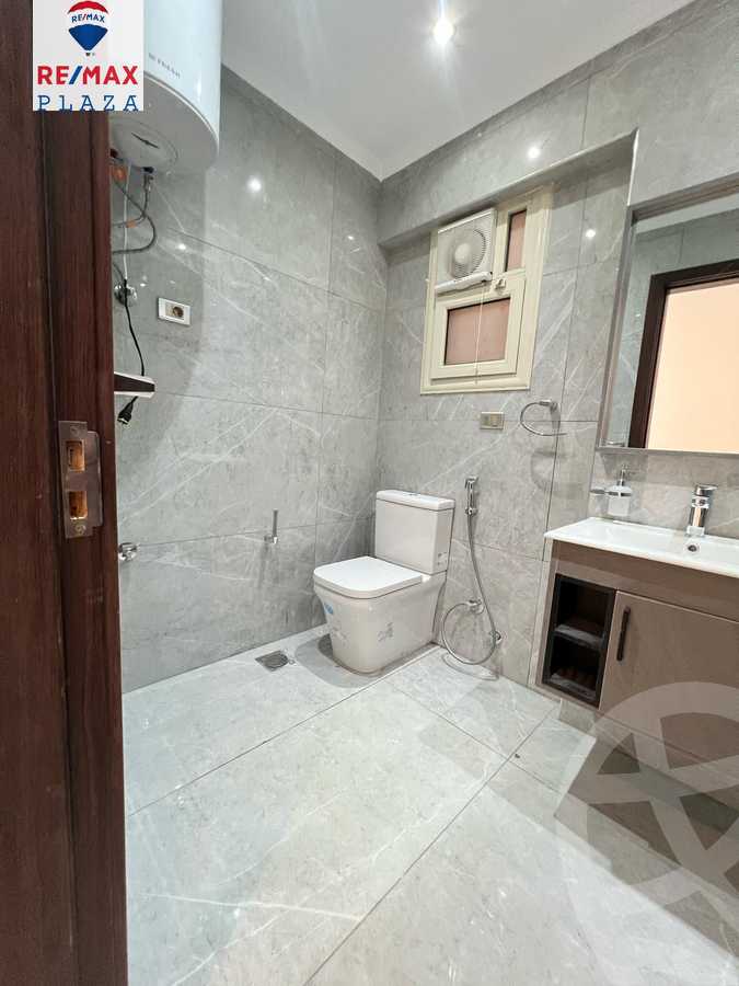 https://aqarmap.com.eg/en/listing/5923679-for-sale-cairo-new-cairo-compounds-mwrd-fq-llttwyr