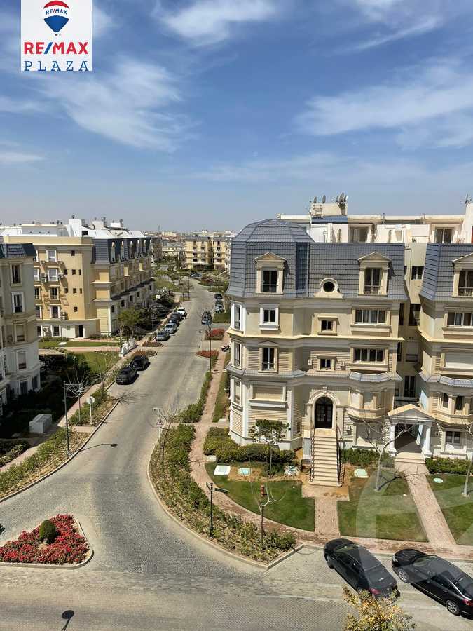 https://aqarmap.com.eg/en/listing/5963517-for-sale-cairo-new-cairo-compounds-mountain-view-hyde-park