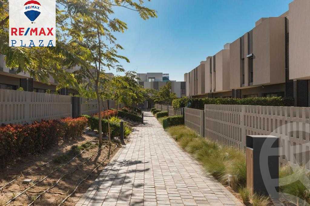 https://aqarmap.com.eg/en/listing/6129300-for-sale-cairo-el-shorouk-compounds-al-burouj-compound-imkan
