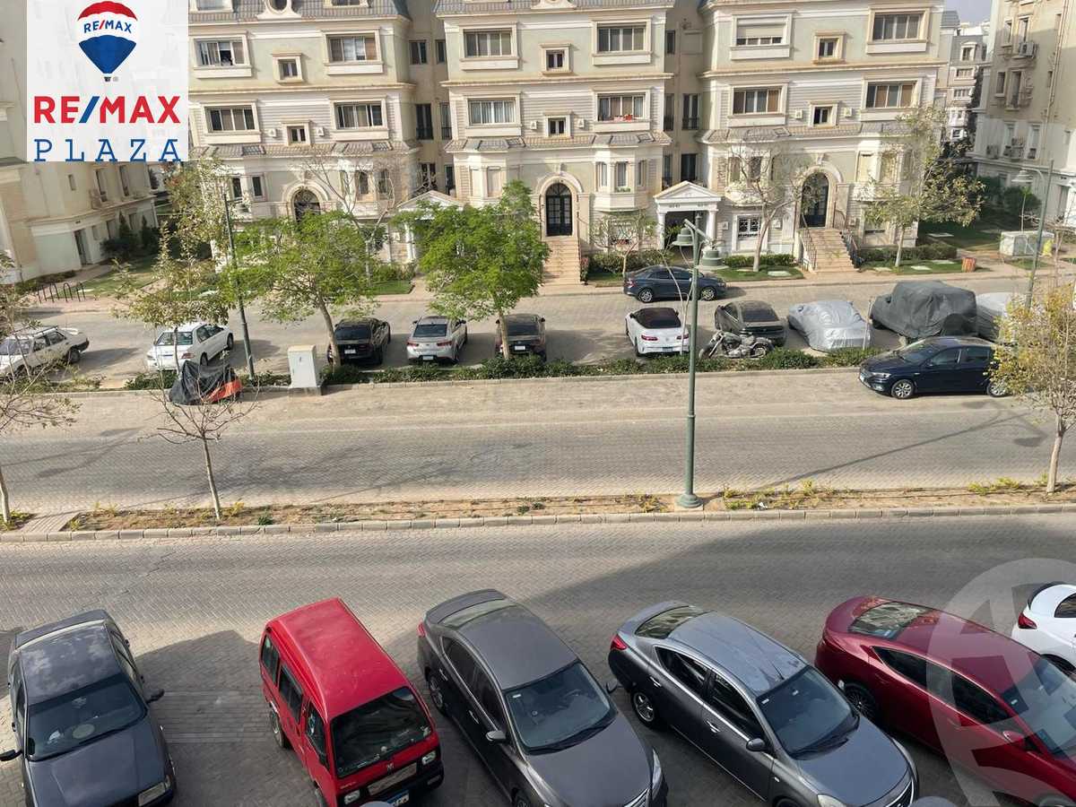 https://aqarmap.com.eg/ar/listing/6158093-for-sale-cairo-new-cairo-compounds-mountain-view-hyde-park