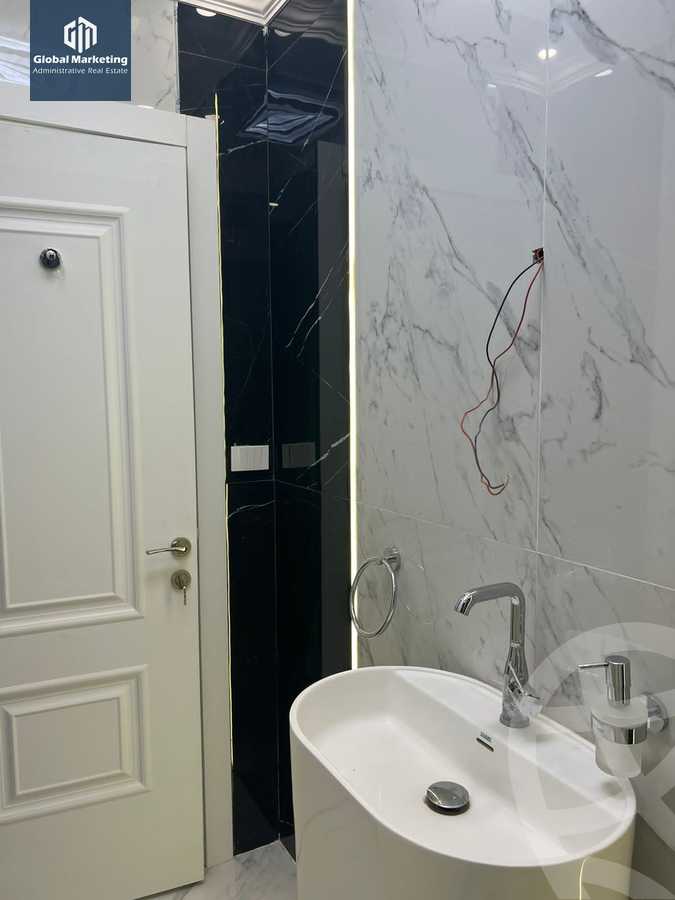 https://aqarmap.com.eg/ar/listing/3761489-for-sale-cairo-new-cairo-compounds-lakeview-residence