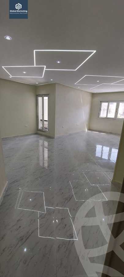 https://aqarmap.com.eg/ar/listing/4053611-for-rent-cairo-new-cairo-compounds-mountain-view-hyde-park