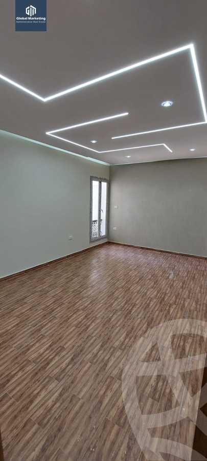 https://aqarmap.com.eg/ar/listing/4053611-for-rent-cairo-new-cairo-compounds-mountain-view-hyde-park