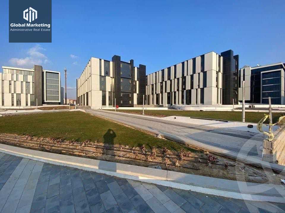 https://aqarmap.com.eg/en/listing/4075023-for-rent-cairo-new-cairo-compounds-hyde-park