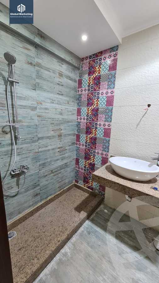 https://aqarmap.com.eg/ar/listing/4152127-for-rent-cairo-new-cairo-compounds-mountain-view-hyde-park