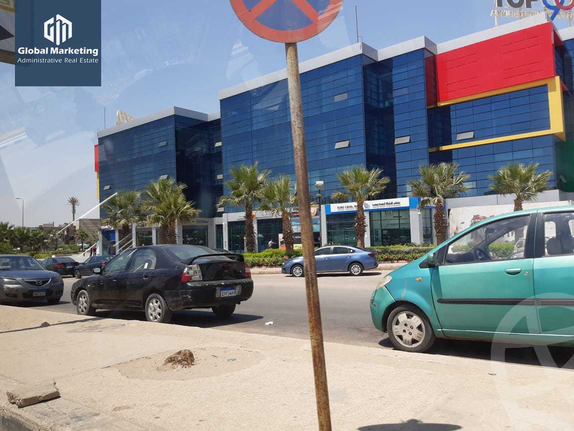 https://aqarmap.com.eg/ar/listing/4168585-for-rent-top-90-mall