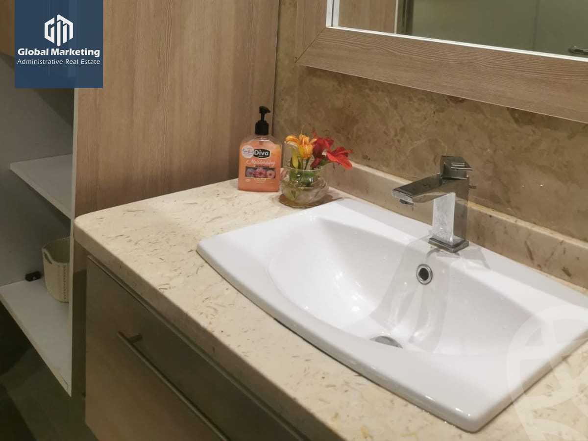 https://aqarmap.com.eg/ar/listing/4199403-for-rent-eastown-parks