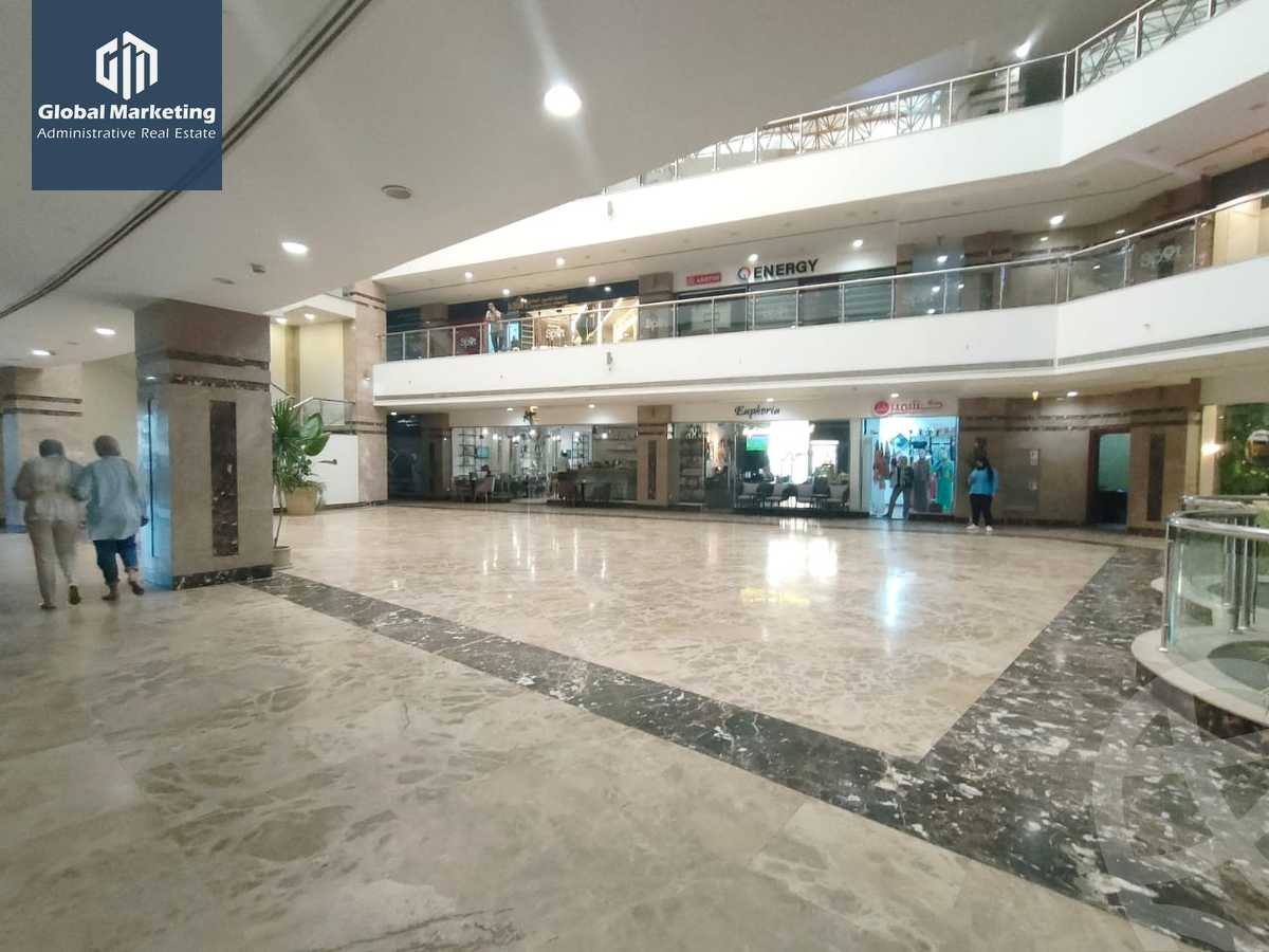 https://aqarmap.com.eg/ar/listing/4201851-for-rent-cairo-new-cairo-compounds-fyfth-skwyr-mwl-lmrsm-llttwyr