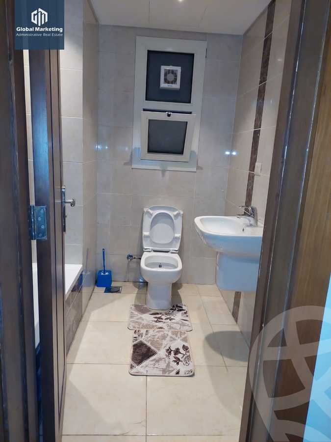 https://aqarmap.com.eg/ar/listing/4247431-for-rent-porto-cairo-mall