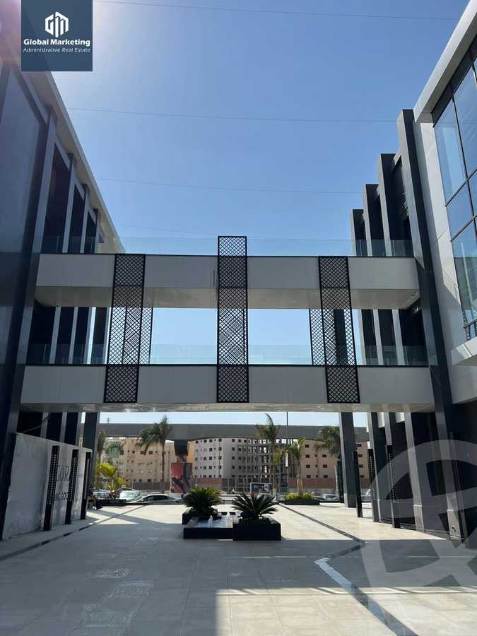 https://aqarmap.com.eg/en/listing/4248069-for-rent-cairo-new-cairo-compounds-jwr-kwmyrshyl-kwmblks-makeplace