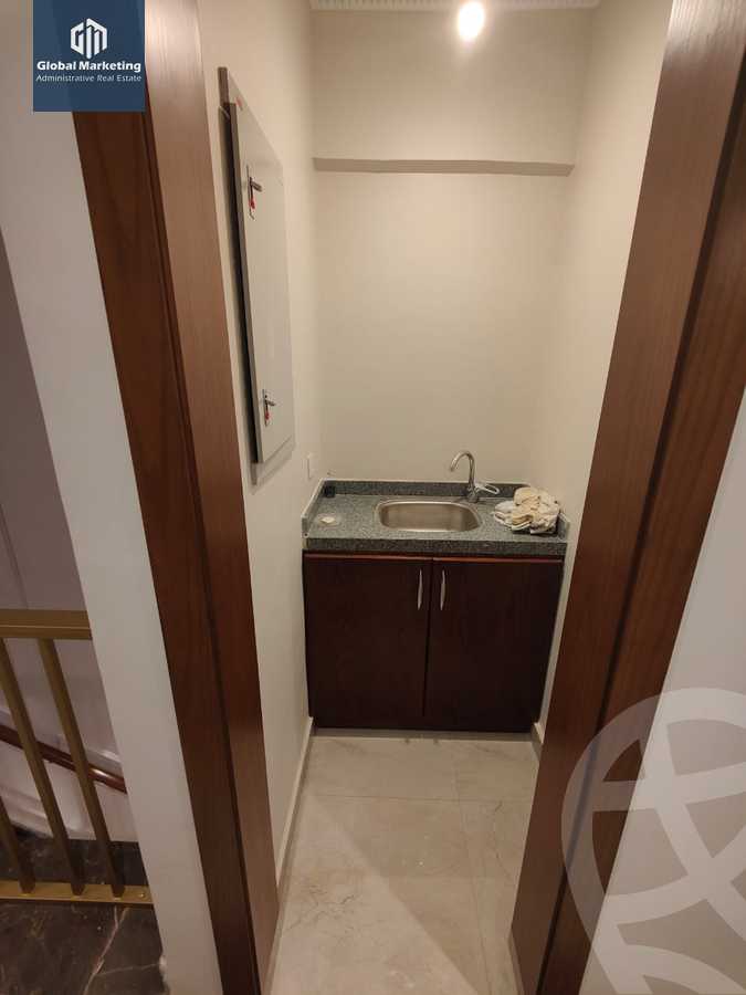 https://aqarmap.com.eg/en/listing/4303955-for-rent-cairo-new-cairo-compounds-mountain-view-hyde-park