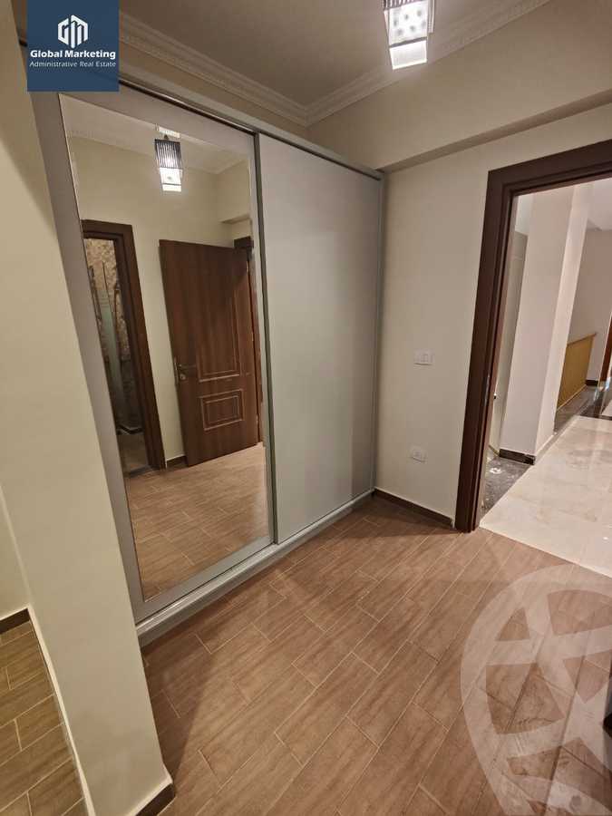 https://aqarmap.com.eg/en/listing/4303955-for-rent-cairo-new-cairo-compounds-mountain-view-hyde-park