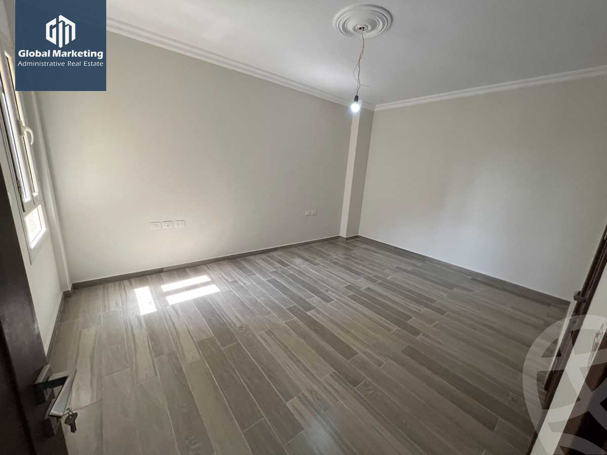 https://aqarmap.com.eg/ar/listing/4314603-for-rent-cairo-new-cairo-compounds-rock-vera