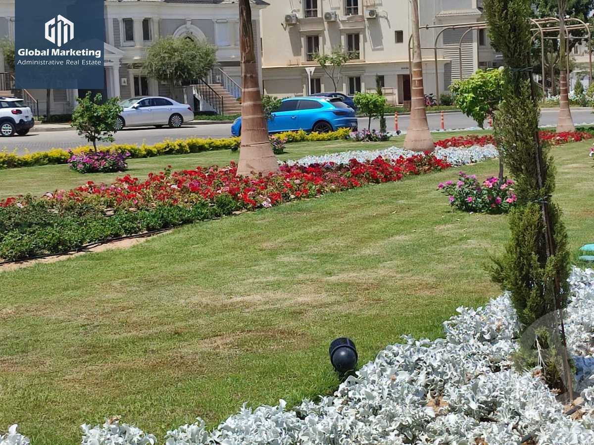 https://aqarmap.com.eg/en/listing/4357079-for-sale-cairo-new-cairo-compounds-mountain-view-hyde-park
