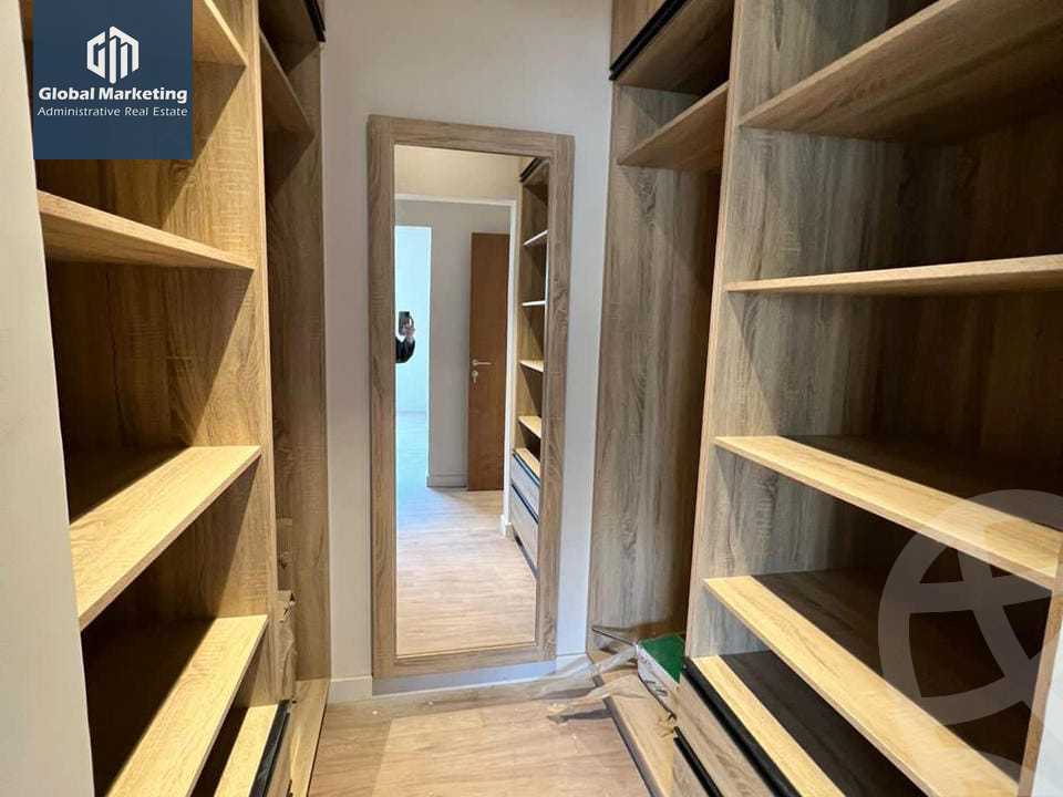 https://aqarmap.com.eg/ar/listing/4548557-for-rent-cairo-new-cairo-compounds-kmbwnd-sky-kwndwz-swdyk-villette