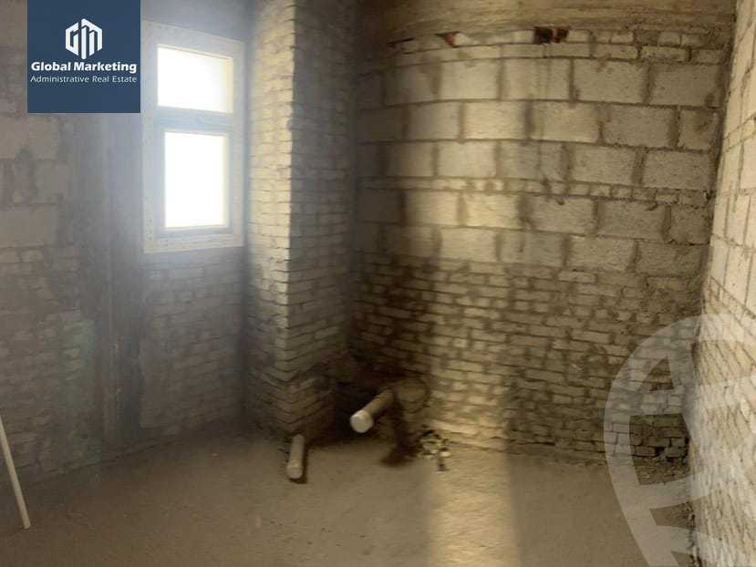 https://aqarmap.com.eg/ar/listing/4575886-for-sale-cairo-new-cairo-compounds-mountain-view-hyde-park