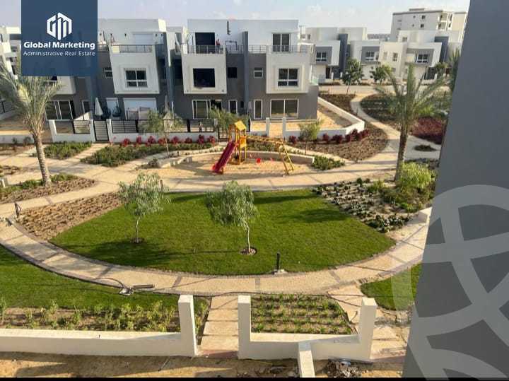 https://aqarmap.com.eg/ar/listing/4575886-for-sale-cairo-new-cairo-compounds-mountain-view-hyde-park