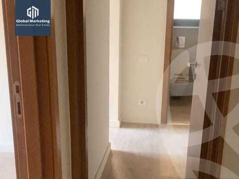 https://aqarmap.com.eg/ar/listing/4613852-for-rent-cairo-new-cairo-compounds-compounds-in-new-cairo-vy-ryzydns-villette