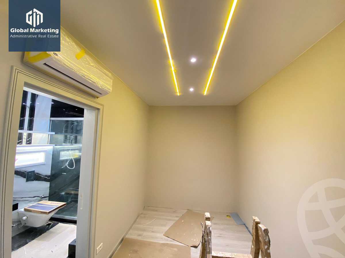 https://aqarmap.com.eg/en/listing/4919718-for-sale-cairo-new-cairo-compounds-villette-kmbwnd-sky-kwndwz-swdyk-villette