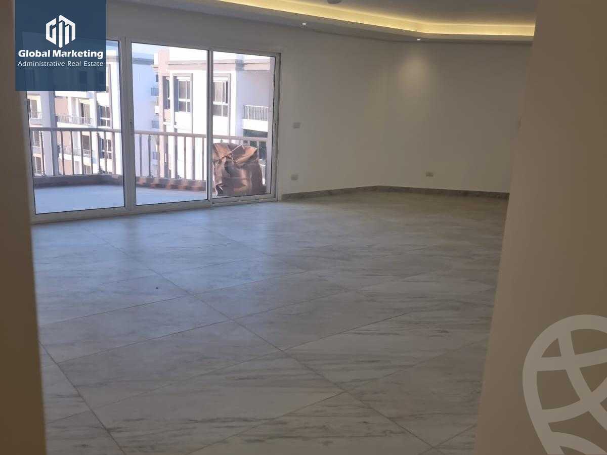 https://aqarmap.com.eg/en/listing/5030718-for-rent-cairo-new-cairo-compounds-hyde-park-centre-ville-hyde-park
