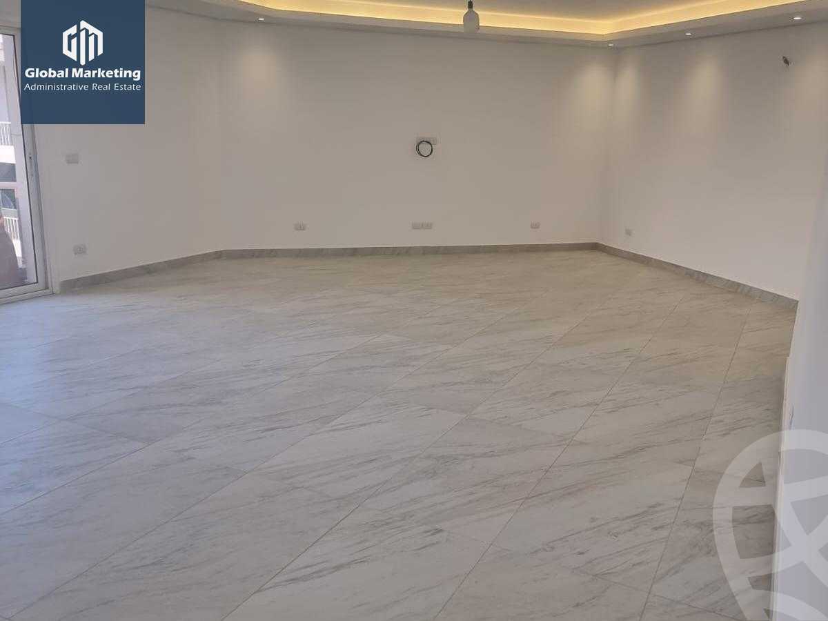 https://aqarmap.com.eg/en/listing/5030718-for-rent-cairo-new-cairo-compounds-hyde-park-centre-ville-hyde-park