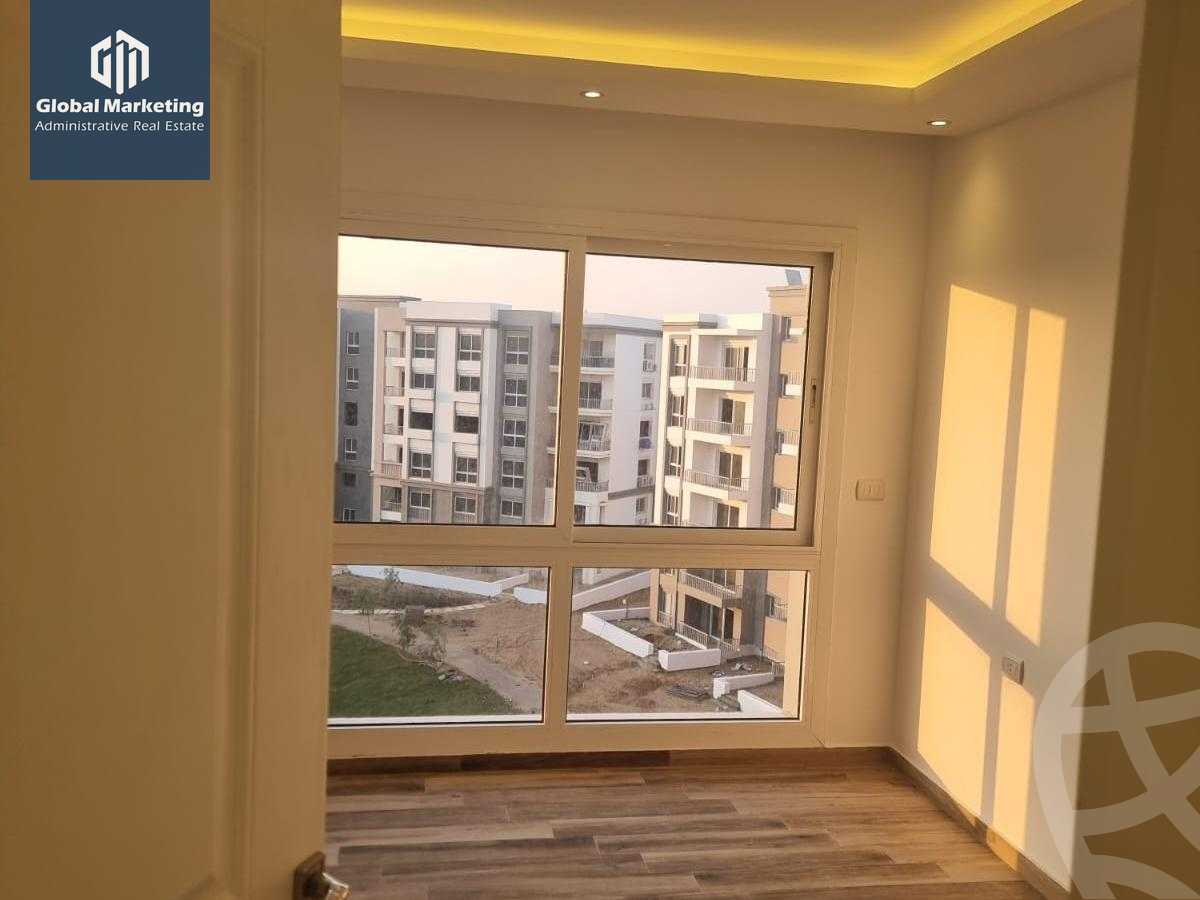 https://aqarmap.com.eg/en/listing/5030718-for-rent-cairo-new-cairo-compounds-hyde-park-centre-ville-hyde-park