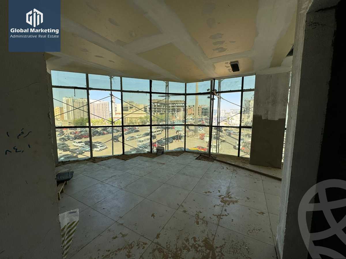 https://aqarmap.com.eg/ar/listing/4670529-for-rent-cairo-new-cairo-90th-street-south-teseen-st