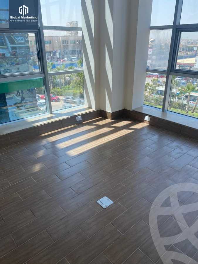https://aqarmap.com.eg/en/listing/5299906-for-rent-cairo-new-cairo-90th-street-auc