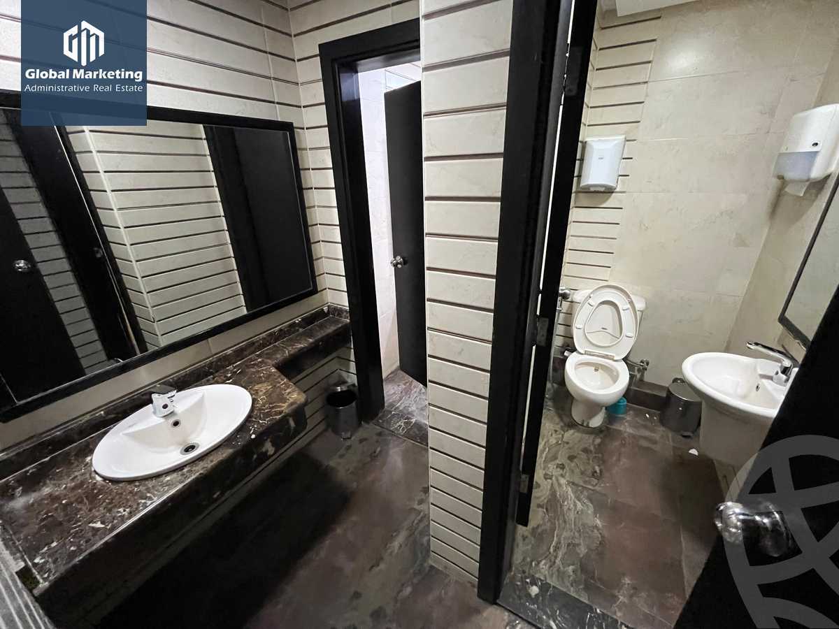 https://aqarmap.com.eg/ar/listing/5321429-for-rent-cairo-new-cairo-90th-street-south-teseen-st