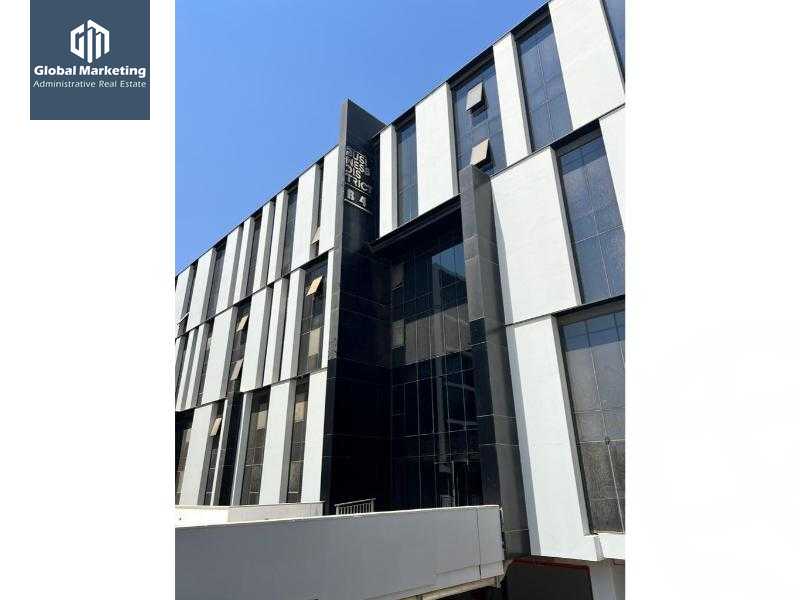 https://aqarmap.com.eg/en/listing/5326481-for-rent-cairo-new-cairo-compounds-hyde-park-centre-ville-hyde-park
