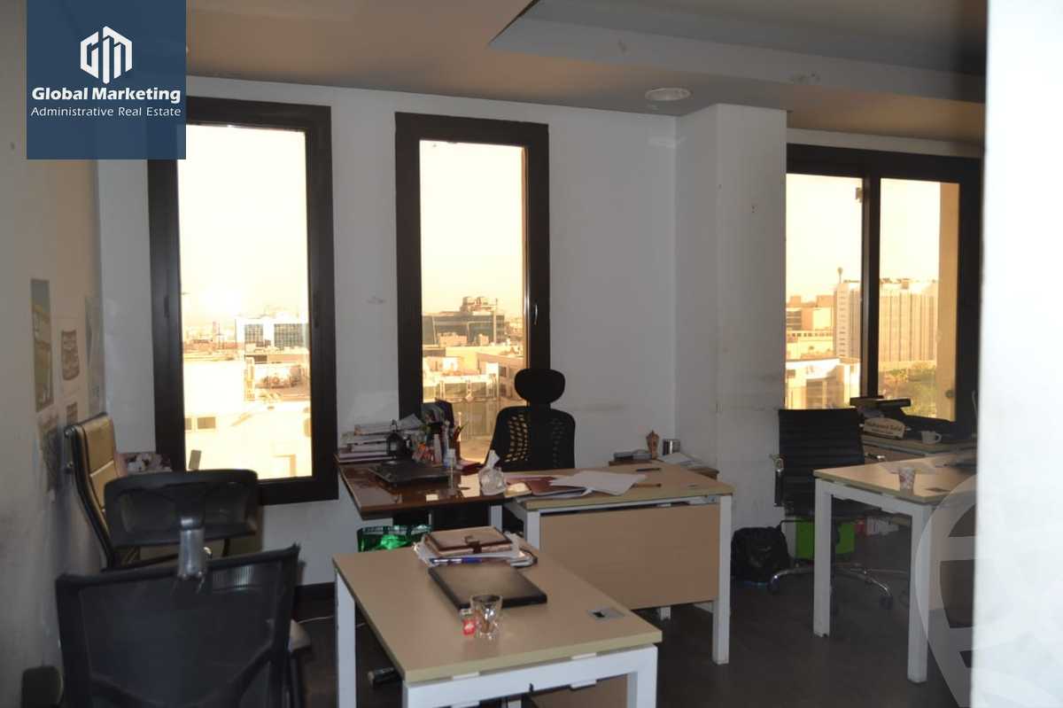 https://aqarmap.com.eg/ar/listing/5442586-for-rent-cairo-new-cairo-90th-street-northern-90th-street