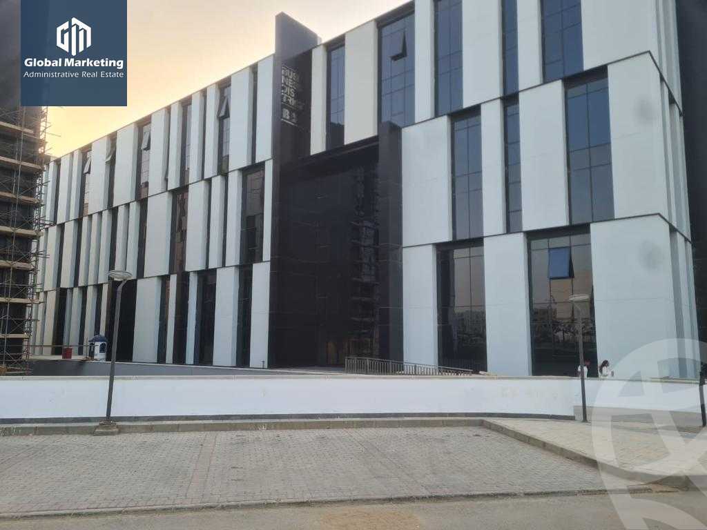 https://aqarmap.com.eg/en/listing/5465896-for-rent-cairo-new-cairo-compounds-hyde-park-cluster-5-hyde-park