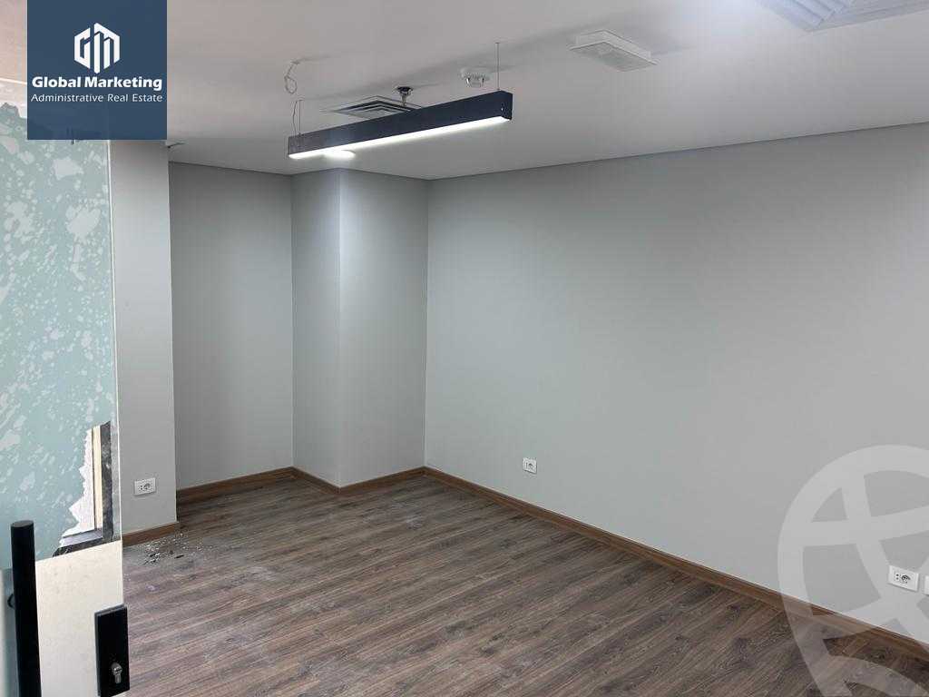 https://aqarmap.com.eg/en/listing/5482546-for-sale-cairo-new-cairo-compounds-cairo-business-park