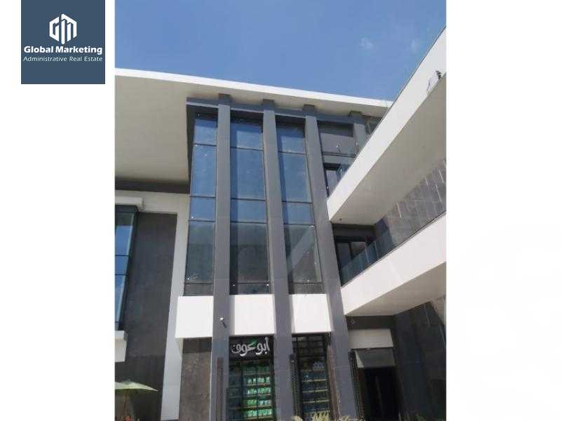 https://aqarmap.com.eg/en/listing/5482806-for-sale-cairo-new-cairo-compounds-jwr-kwmyrshyl-kwmblks-makeplace