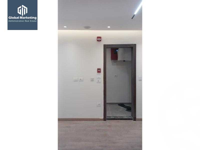 https://aqarmap.com.eg/en/listing/5491841-for-sale-cairo-new-cairo-compounds-hyde-park-centre-ville-hyde-park