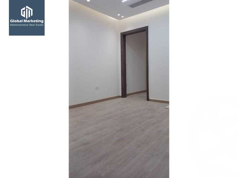 https://aqarmap.com.eg/en/listing/5491841-for-sale-cairo-new-cairo-compounds-hyde-park-centre-ville-hyde-park