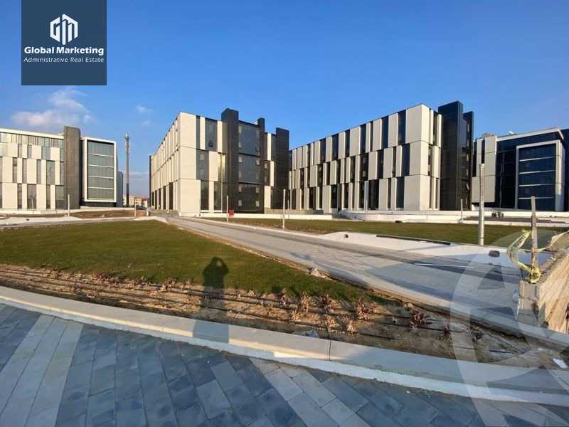 https://aqarmap.com.eg/en/listing/5495575-for-sale-cairo-new-cairo-compounds-hyde-park-centre-ville-hyde-park