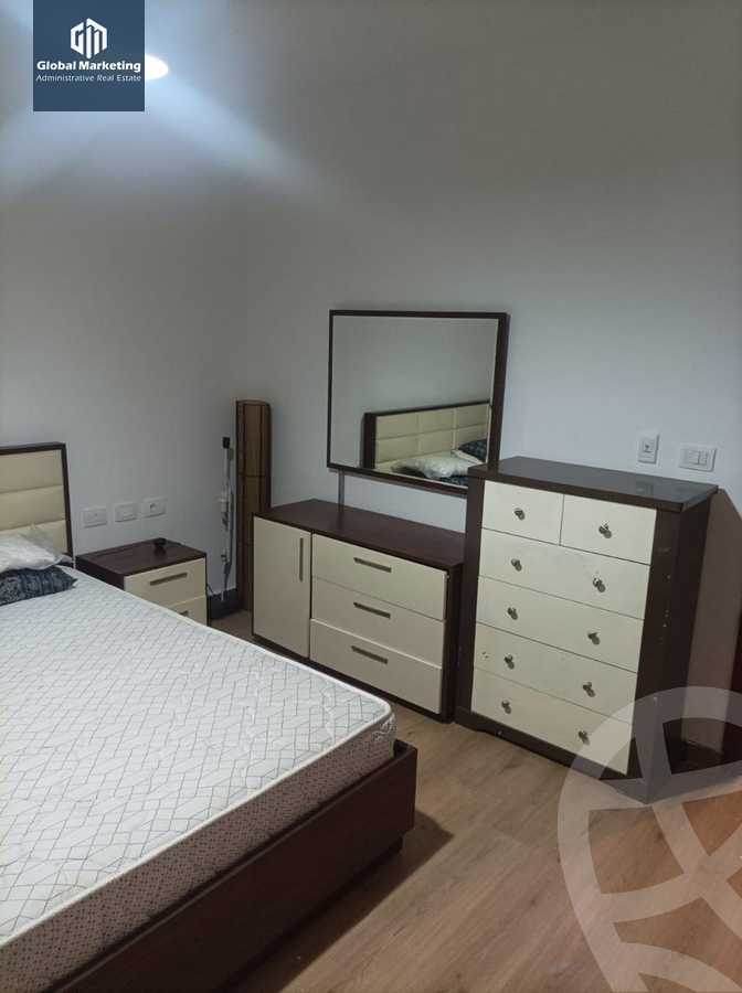 https://aqarmap.com.eg/ar/listing/5548468-for-rent-cairo-new-cairo-compounds-hyde-park-centre-ville-hyde-park