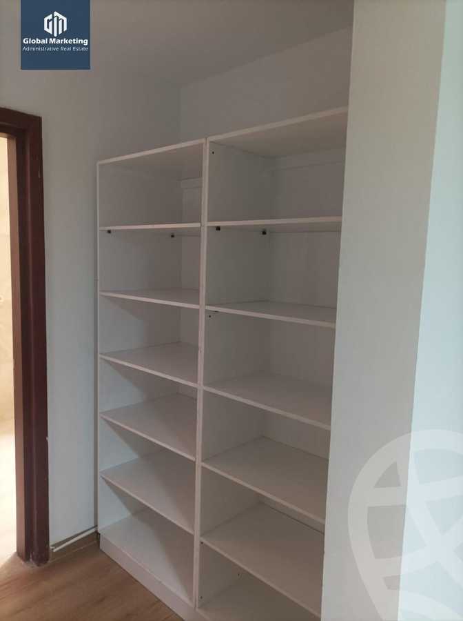 https://aqarmap.com.eg/ar/listing/5548468-for-rent-cairo-new-cairo-compounds-hyde-park-centre-ville-hyde-park